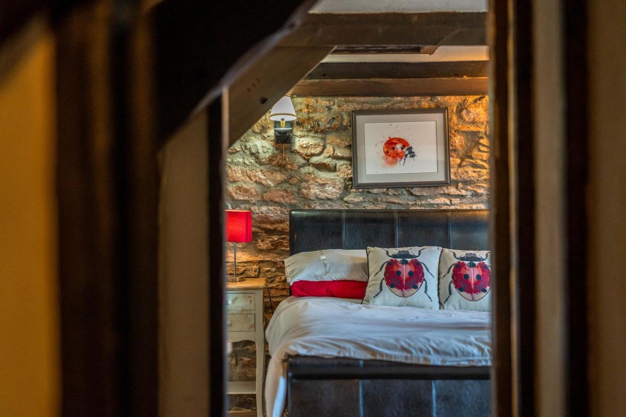 Finest Retreats - The Old Church House Inn Broadhempston Exterior photo